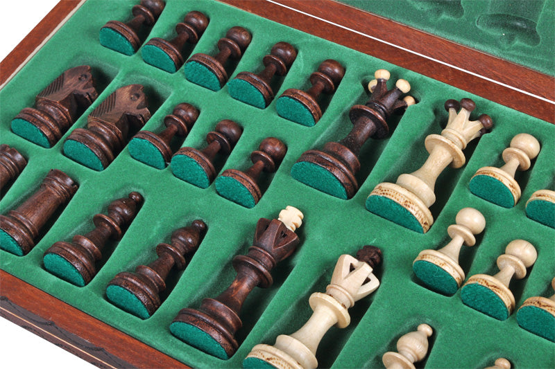 Jeu d'Echecs JUNIOR en bois de charme, de taille moyenne (42 x 42cm) - Ensemble Complet - Jeu d'Echecs JUNIOR en bois de charme, de taille moyenne (42 x 42cm) - Ensemble Complet