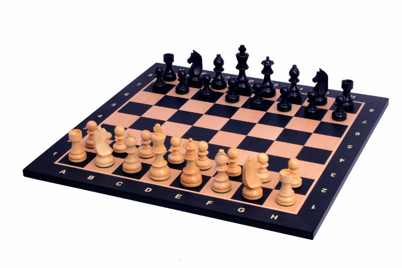 Échiquier noir avec coordonnées en marqueterie de bois de sycomore + Pièces d'échecs Timeless Ebonized - Ensemble de taille 6 - a2092622184d66e41c42539bef134d75