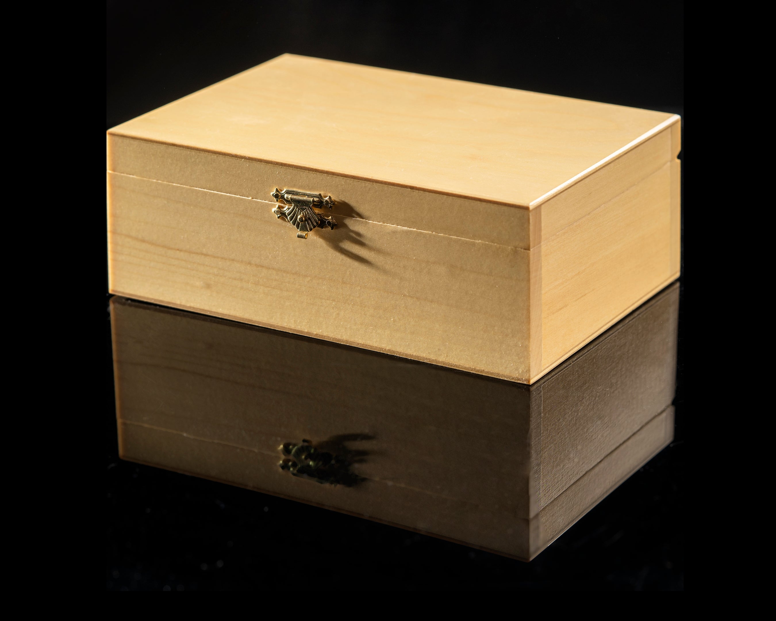 CAJA DE MADERA para piezas de ajedrez no 4 - 8547d35061fe81355ec4ec5072853516