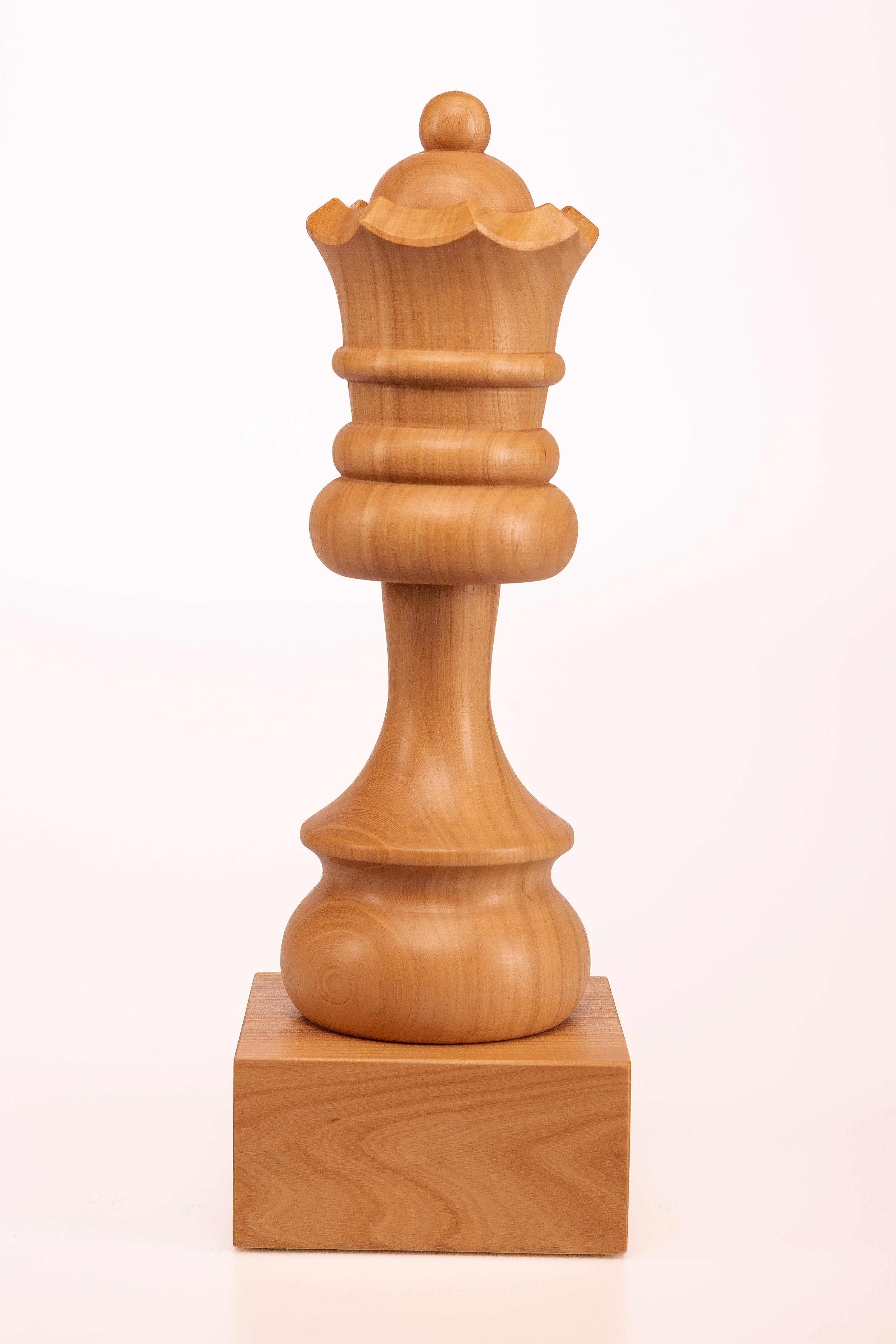 Wooden Chess Trophie - White Queen (35 cm height) - Wooden Chess Trophie - White Queen (35 cm height)