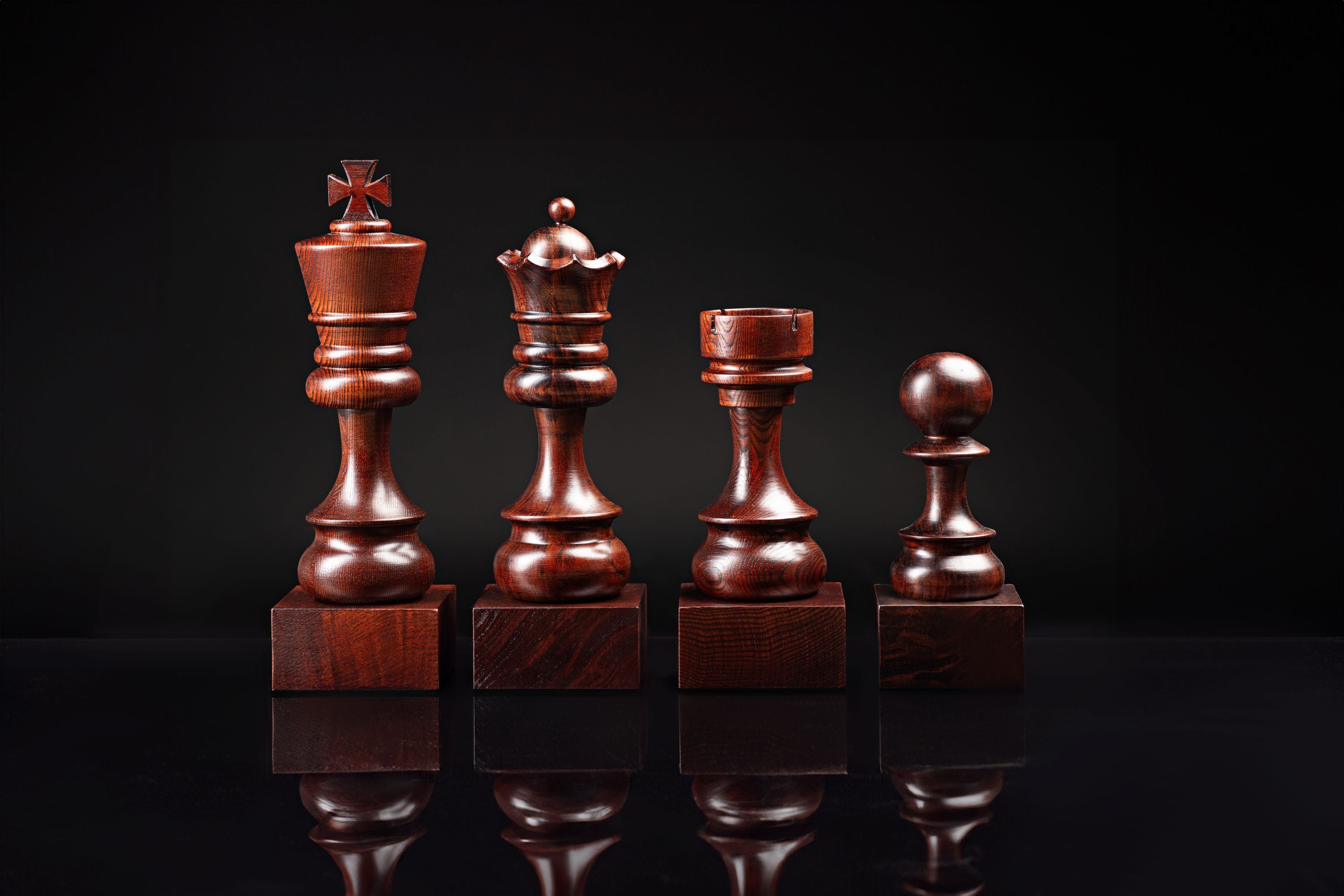 Schachpokal aus Holz - Schwarzer König - Schachpokal aus Holz - Schwarzer König