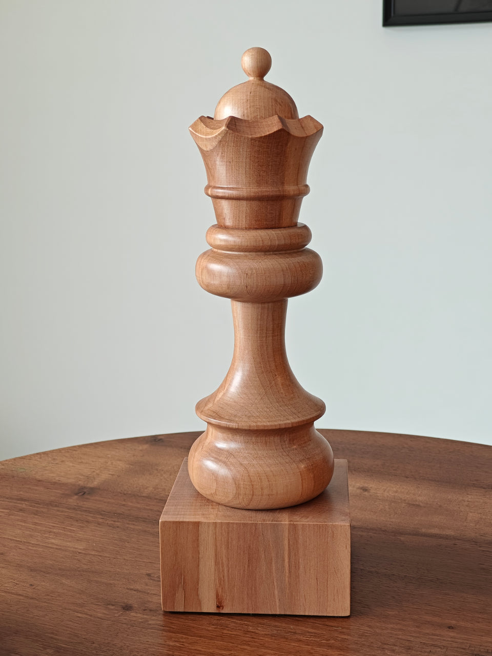 Wooden Chess Trophie - White Queen (35 cm height) - Wooden Chess Trophie - White Queen (35 cm height)