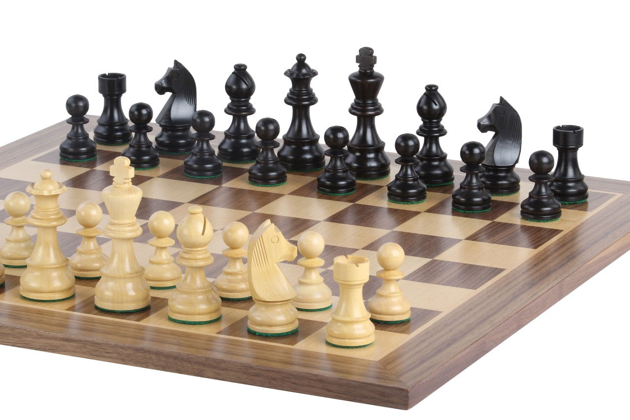 Échiquier en marqueterie de bois de noyer et sycomore + Pièces d'échecs Timeless Ebonized - Ensemble de taille 5 - 70eeefc35a00cef69a239c34e2d7f9b0