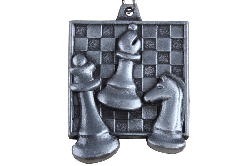 Médaille Echecs carrée de 43x48mm - Médaille d'argent - Médaille Echecs carrée de 43x48mm - Médaille d'argent