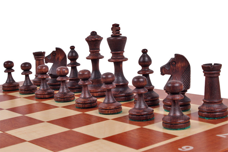 Juego de ajedrez de competición n.º 4 (42 x 42 cm) con incrustaciones: un precioso juego de ajedrez de madera tallada, ideal como regalo para niños y adultos - Juego de ajedrez de competición n.º 4 (42 x 42 cm) con incrustaciones: un precioso juego de ajedrez de madera tallada, ideal como regalo para niños y adultos