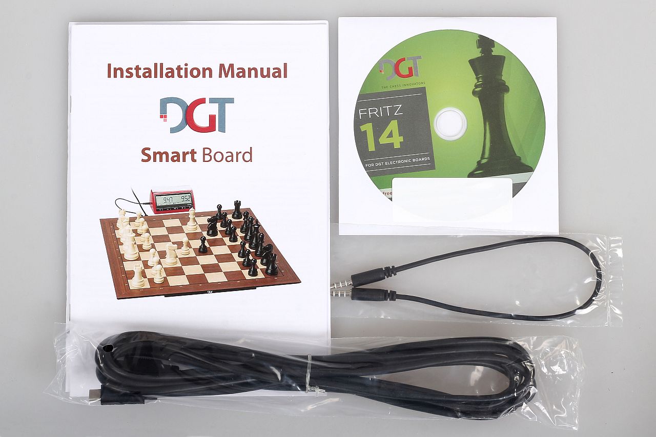 DGT SMART elektronisches Schachspiel - Schachbrett + zeitlose Schachfiguren aus Holz - DGT SMART elektronisches Schachspiel - Schachbrett + zeitlose Schachfiguren aus Holz