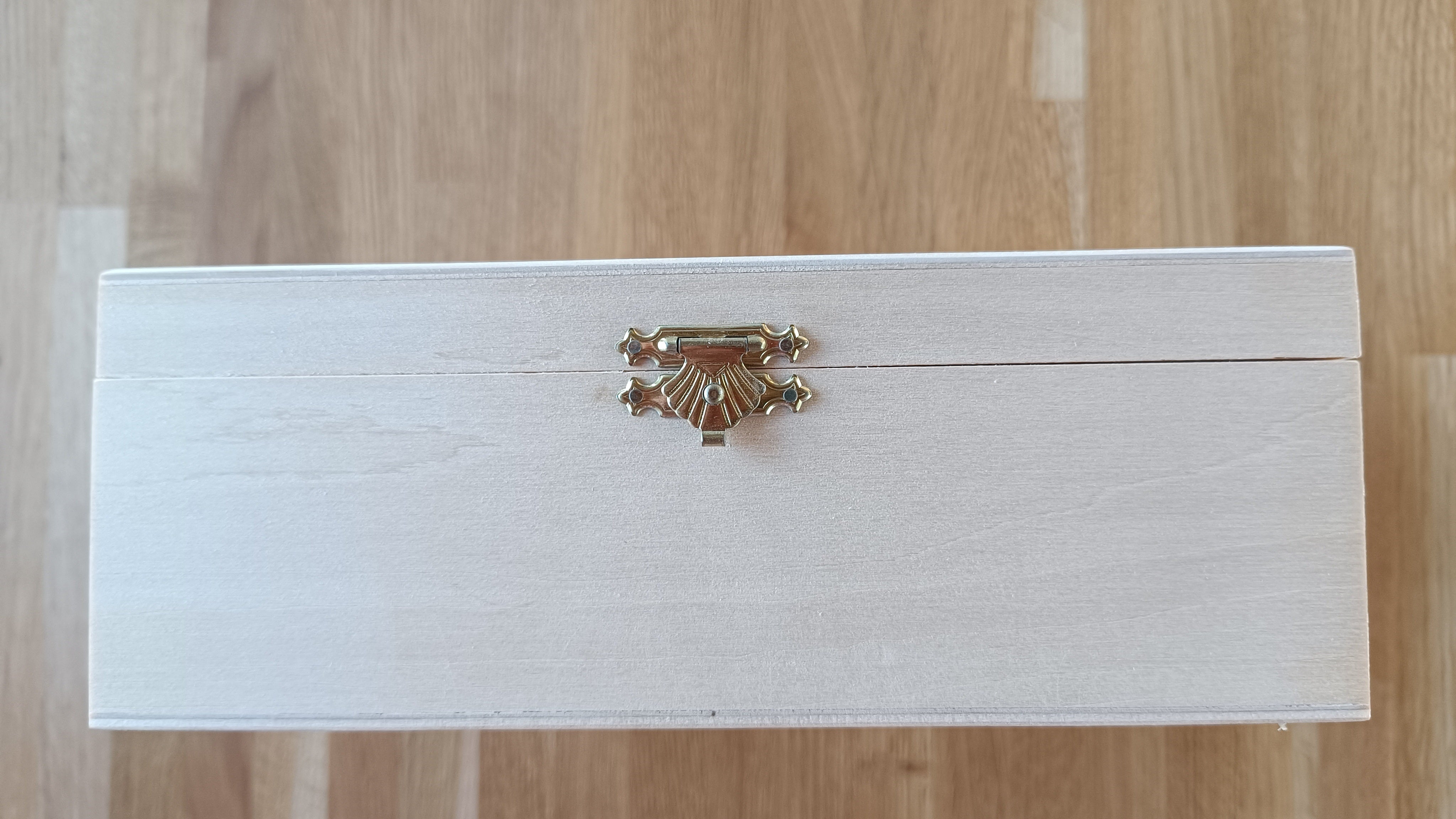CHW2xB_RAW_WOOD_front.jpg