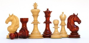 piezas de ajedrez Unicorn de madera de padouk, 10,8 cm - piezas de ajedrez Unicorn de madera de padouk, 10,8 cm
